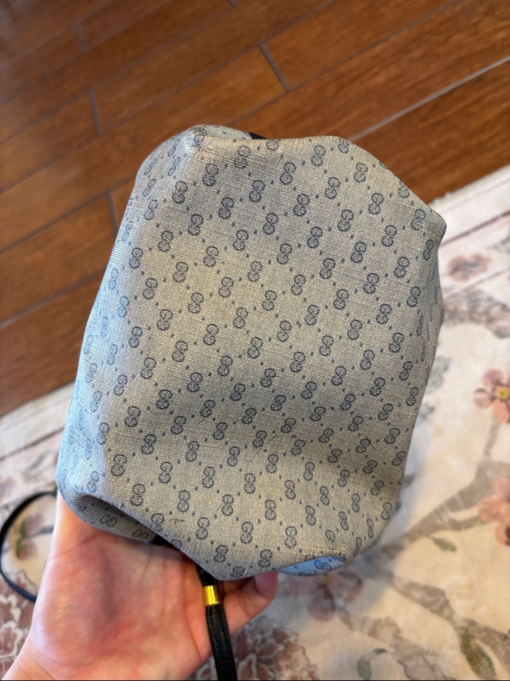 GUCCI GG Supreme Barrel Navy Shoulder/Cross Body Bag - Picture 5 of 7